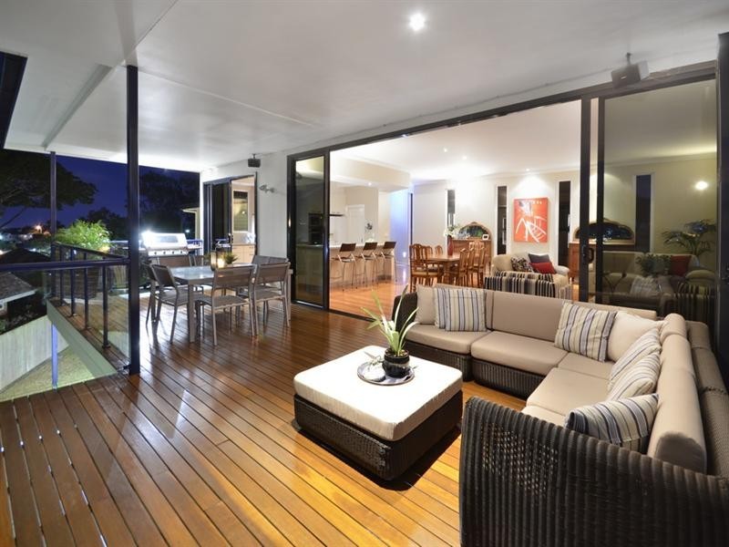 11 Buena Vista Avenue, Coorparoo QLD 4151