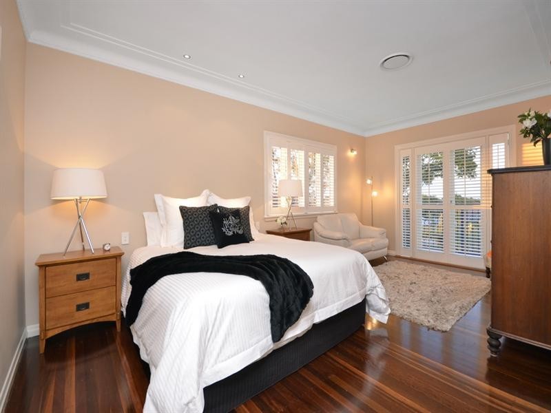 11 Buena Vista Avenue, Coorparoo QLD 4151