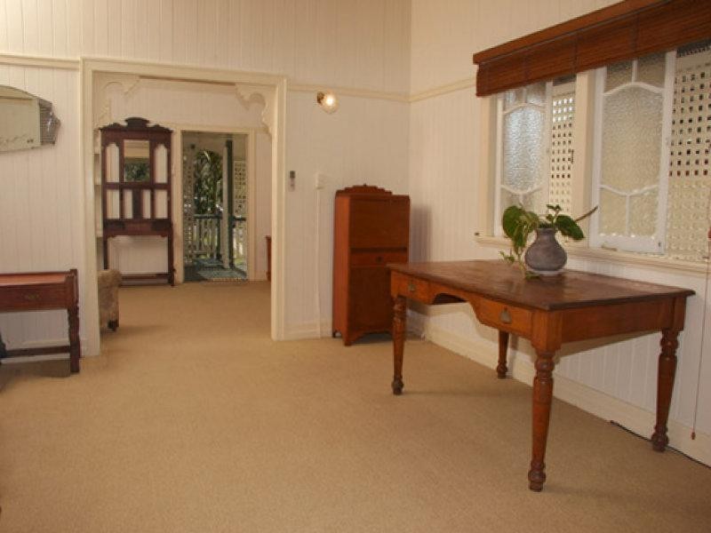 12 Mars Street, Coorparoo QLD 4151