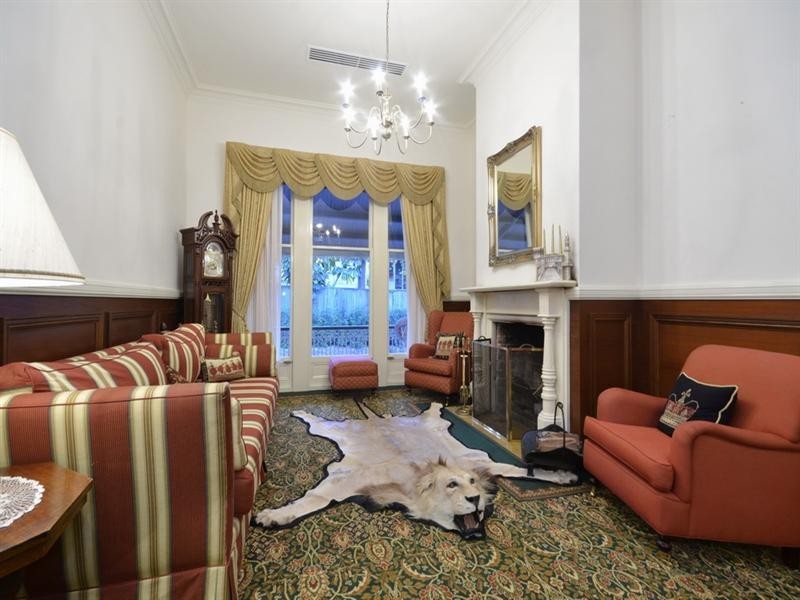 257 CHATSWORTH Road, Coorparoo QLD 4151