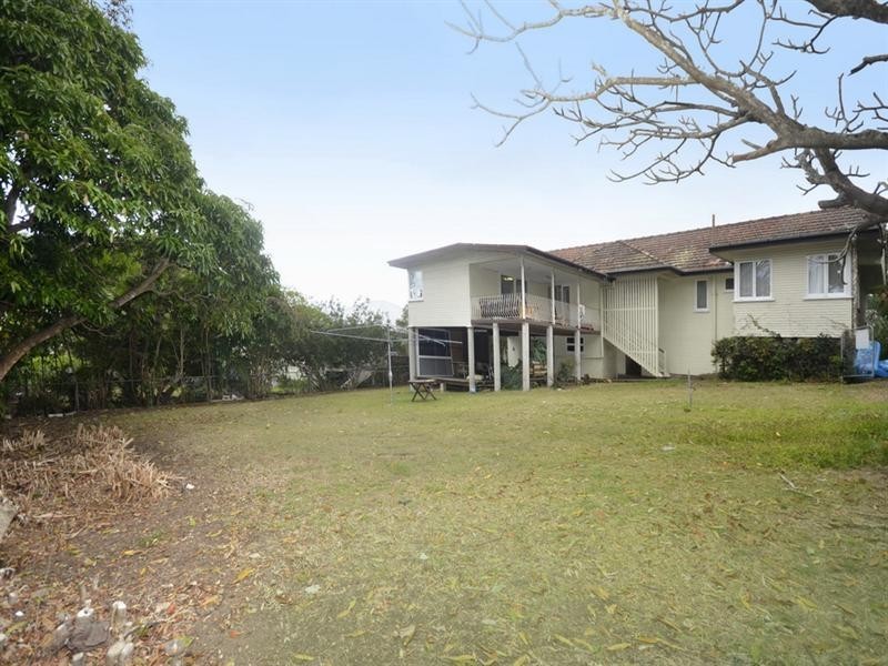 57 Greens Road, Coorparoo QLD 4151