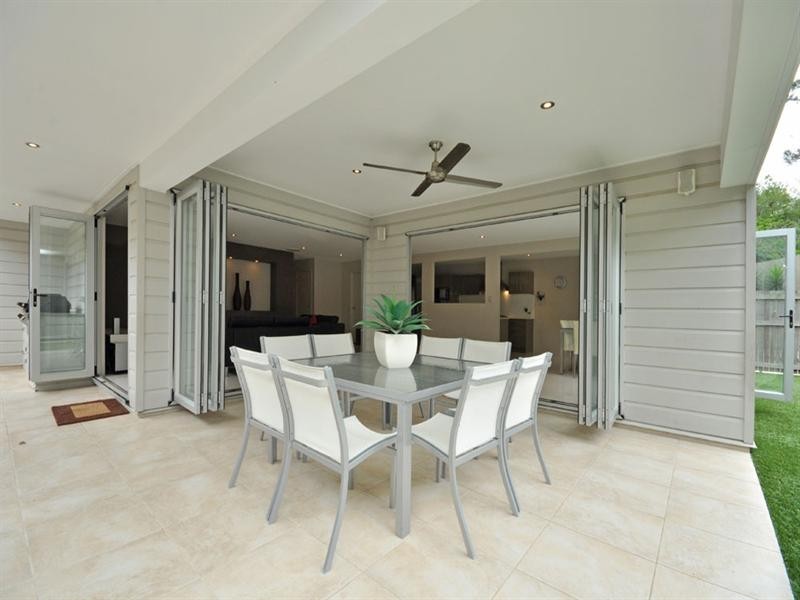 213 Ferguson Road, Seven Hills QLD 4170