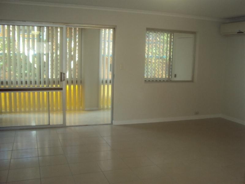 2/19 Woodhill Avenue, Coorparoo QLD 4151