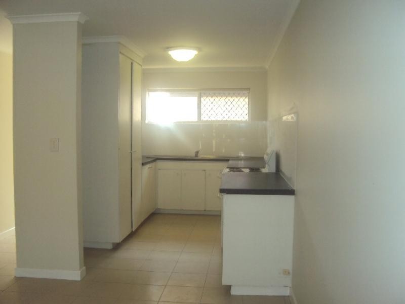 2/19 Woodhill Avenue, Coorparoo QLD 4151