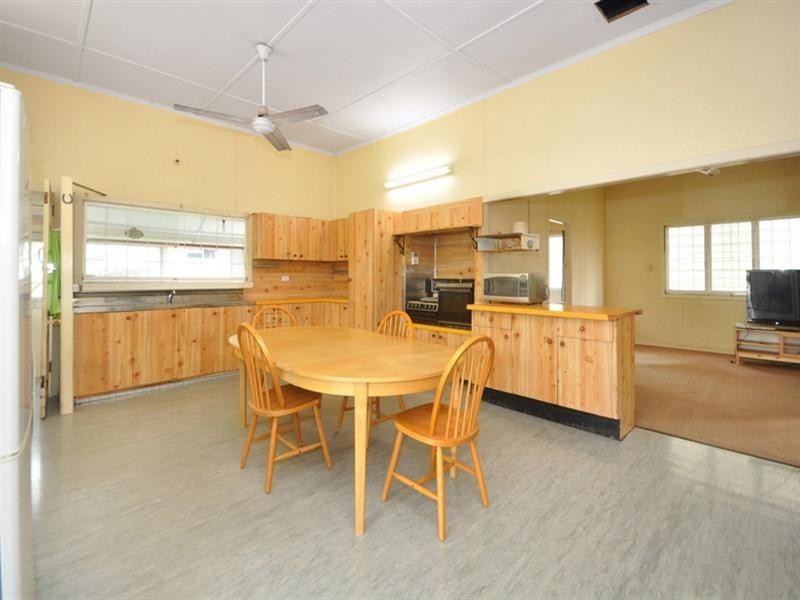 25 Galway Street, Greenslopes QLD 4120