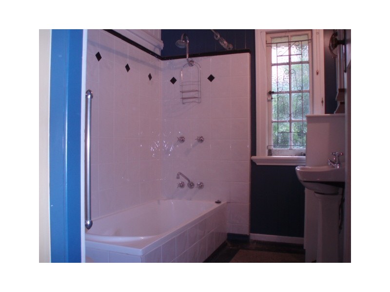 50 Henderson Street, Camp Hill QLD 4152