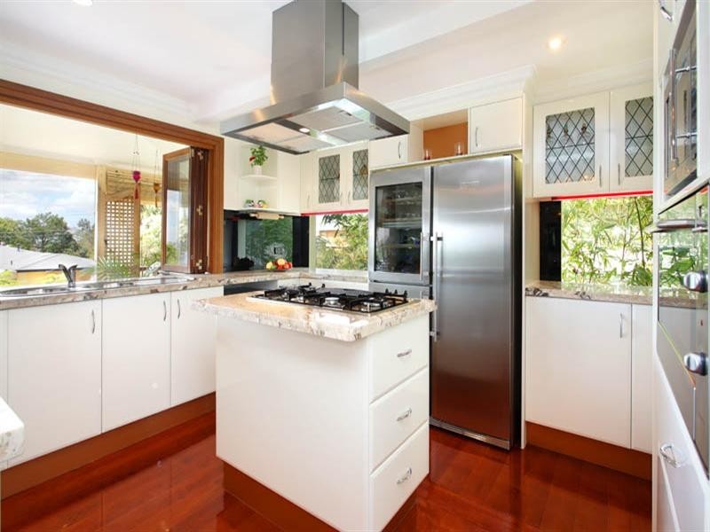 70 Nicholson Street, Greenslopes QLD 4120