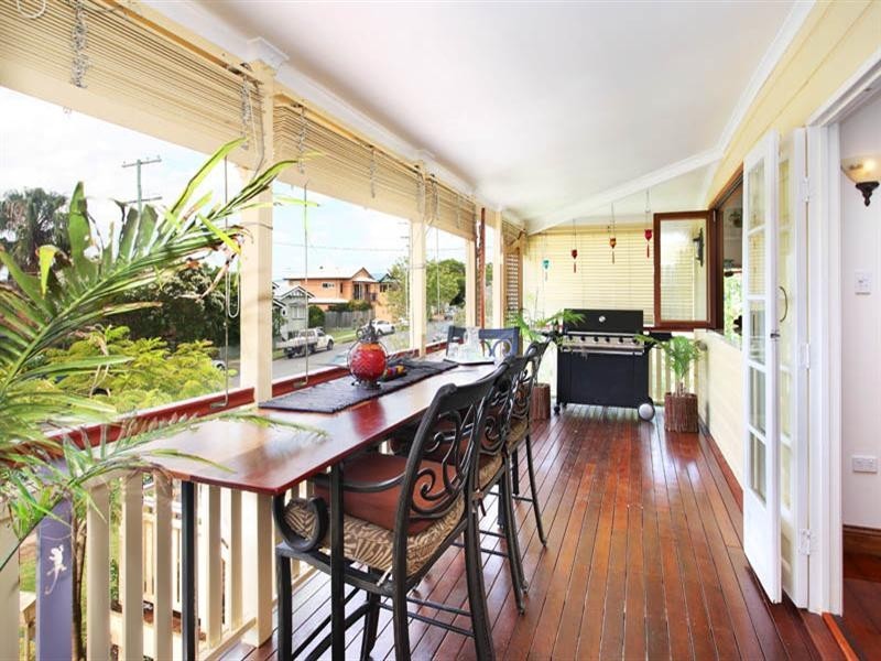 70 Nicholson Street, Greenslopes QLD 4120