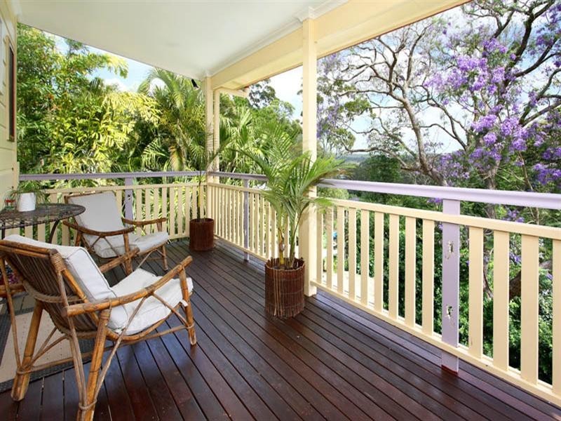 70 Nicholson Street, Greenslopes QLD 4120