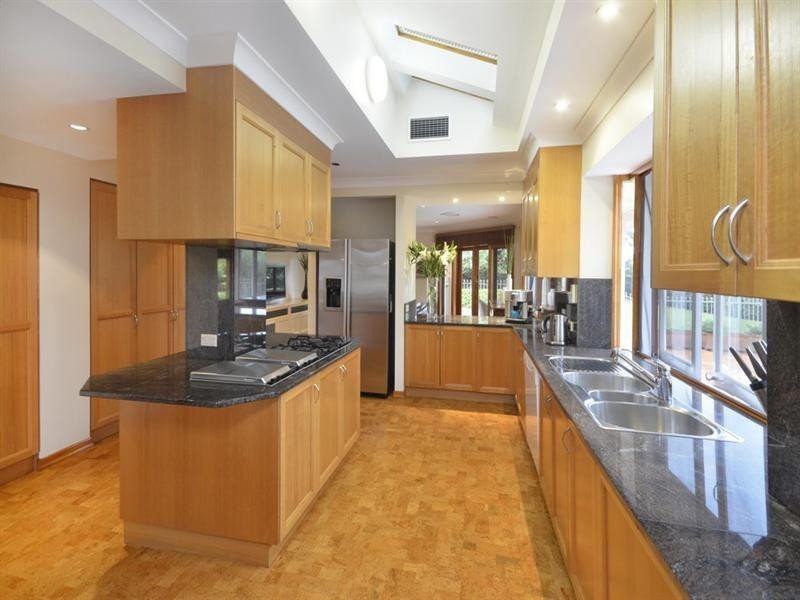 708 Musgrave Road, Robertson QLD 4109