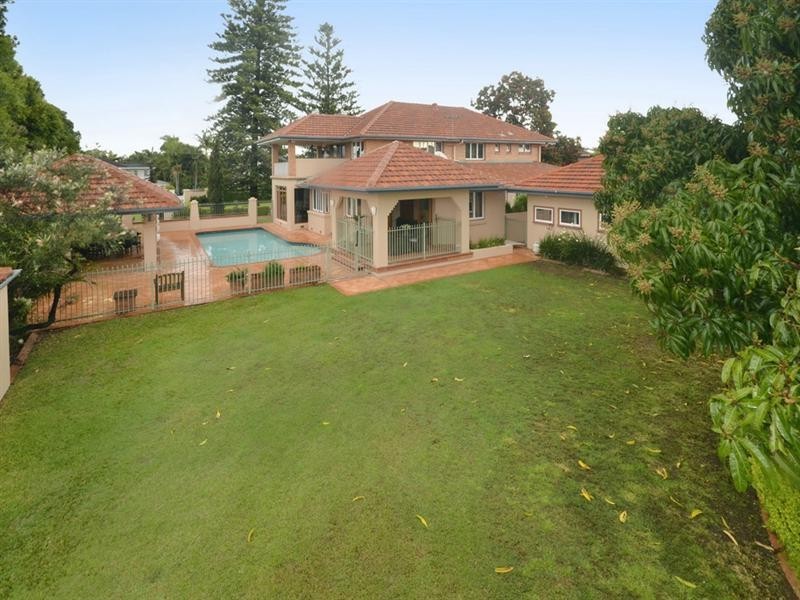 708 Musgrave Road, Robertson QLD 4109