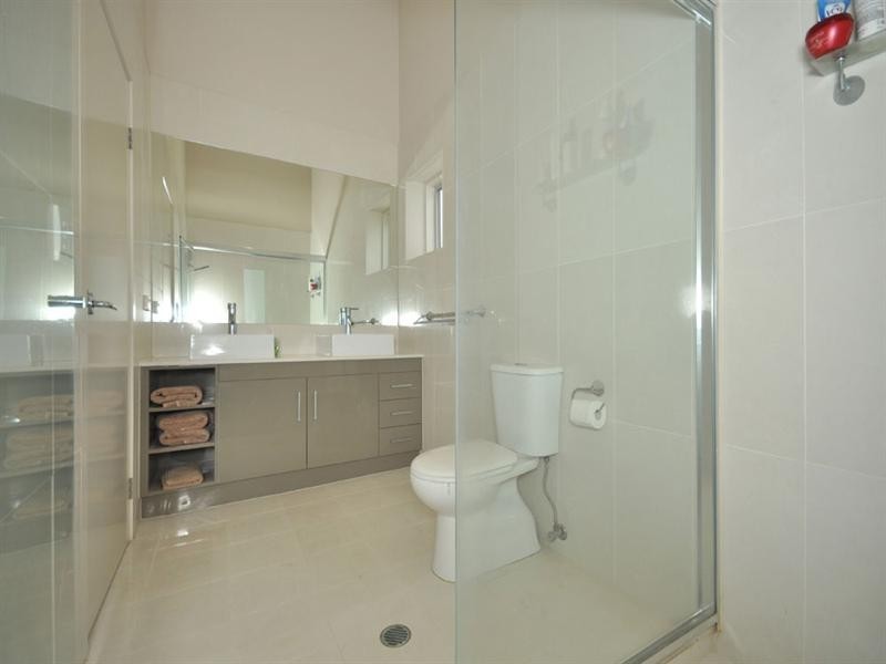 213 Ferguson Road, Norman Park QLD 4170