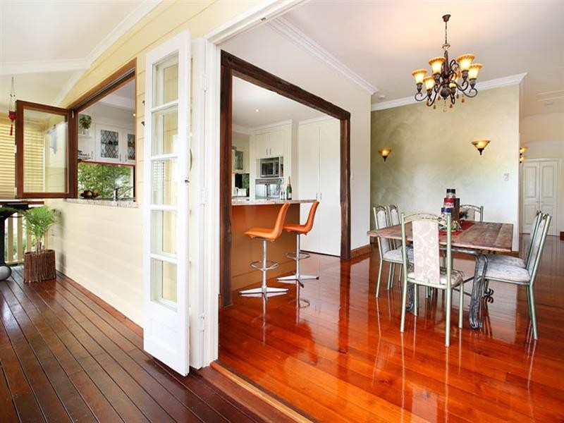 70 Nicholson Street, Greenslopes QLD 4120