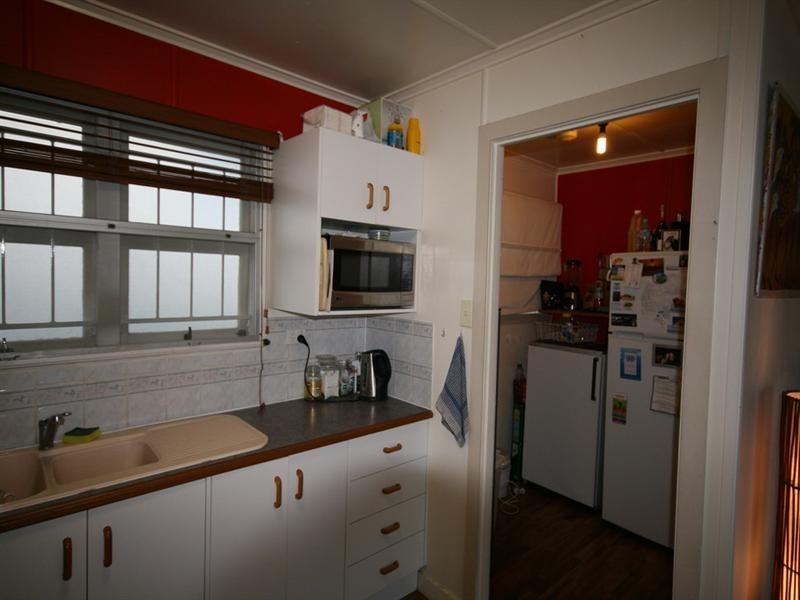 34 Third Street, Camp Hill QLD 4152