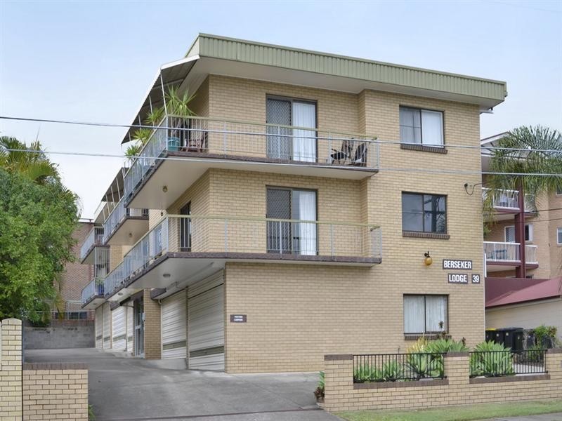 1/39 Ninth Avenue, Coorparoo QLD 4151