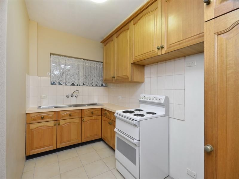 2/67 McLay Street, Coorparoo QLD 4151