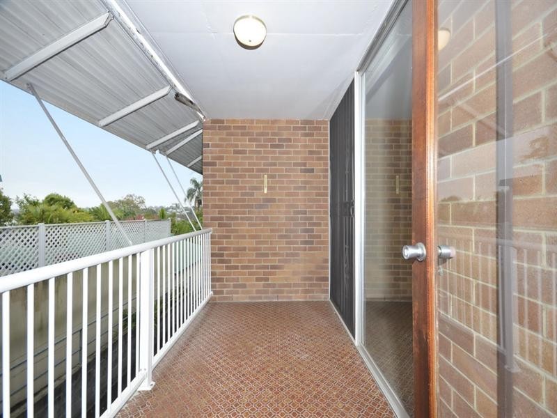 2/67 McLay Street, Coorparoo QLD 4151