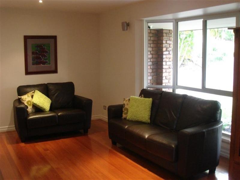 2 Talwood Court, Carindale QLD 4152