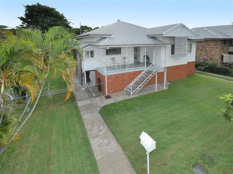 25 Galway Street, Greenslopes QLD 4120
