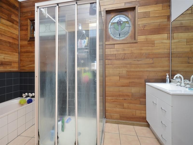 7 Daly Street, Camp Hill QLD 4152