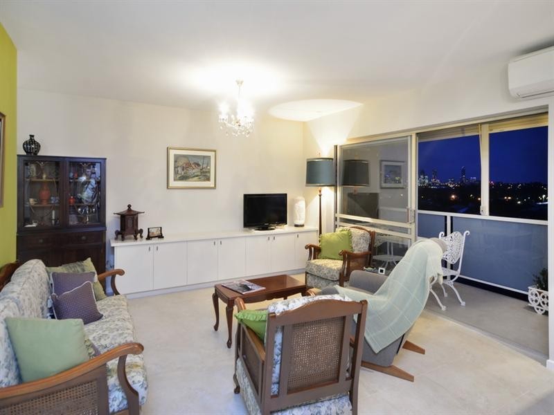 8/61 Rialto Street, Coorparoo QLD 4151