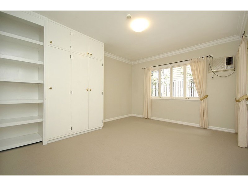 45 Greens Road, Coorparoo QLD 4151