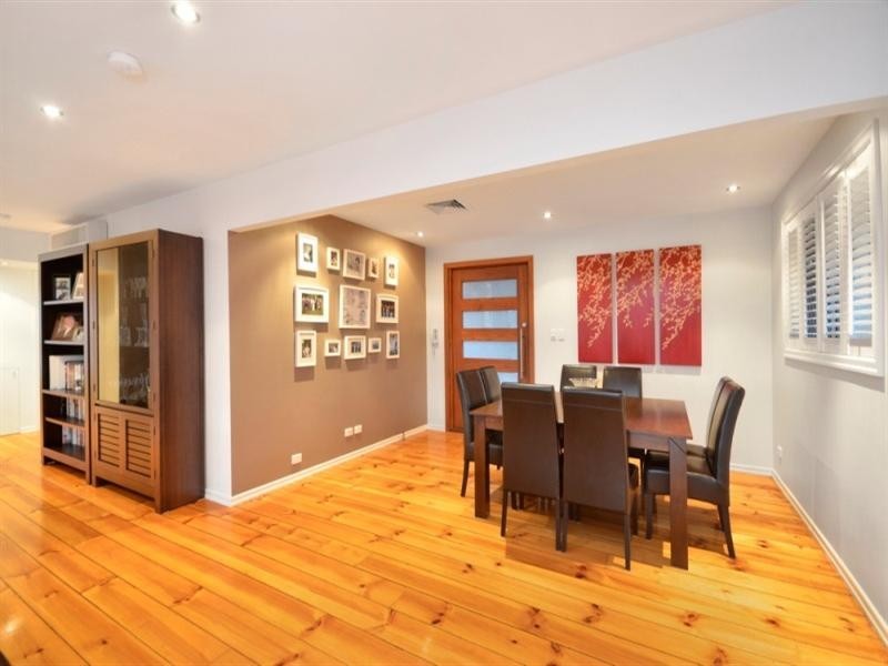 144 Sapphire Street, Holland Park QLD 4121