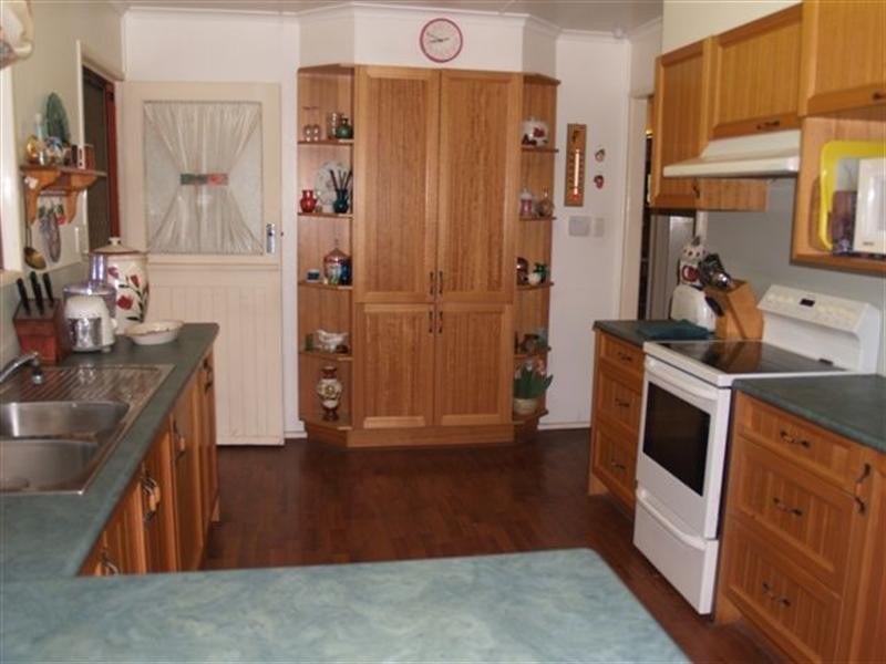 37 Burchell Street, Carina QLD 4152