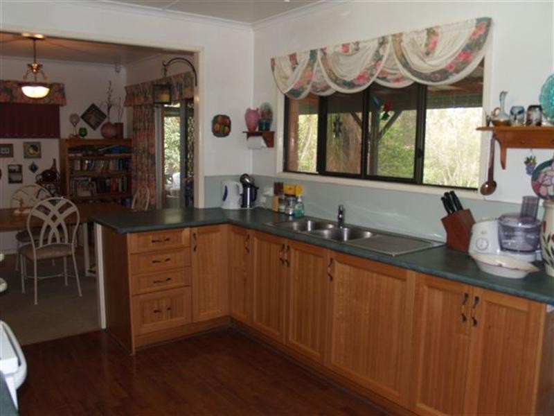 37 Burchell Street, Carina QLD 4152