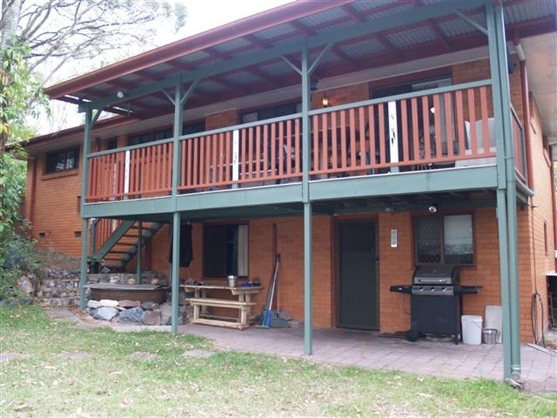 37 Burchell Street, Carina QLD 4152