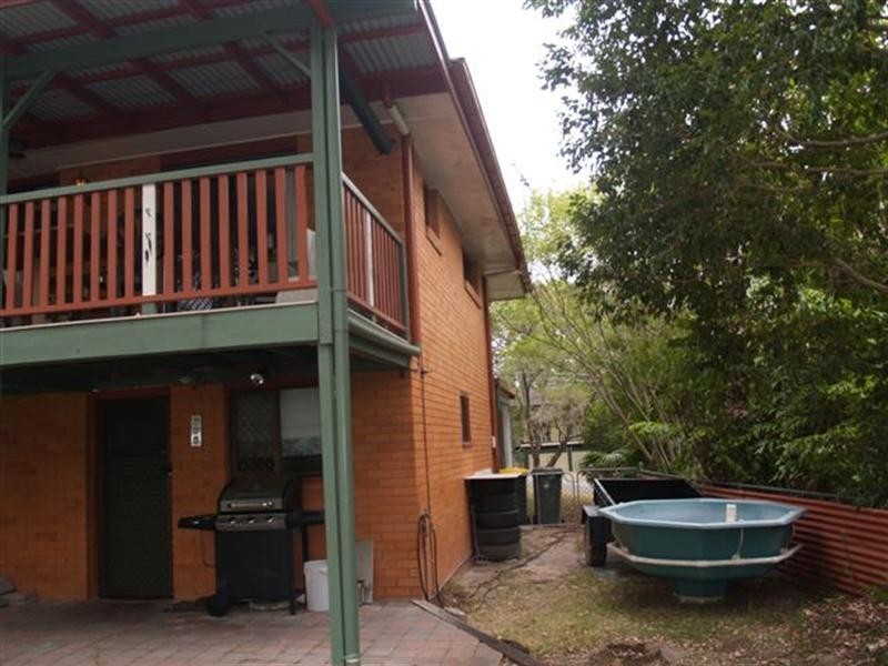 37 Burchell Street, Carina QLD 4152