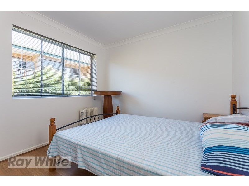 2/15 Weston Street, Coorparoo QLD 4151