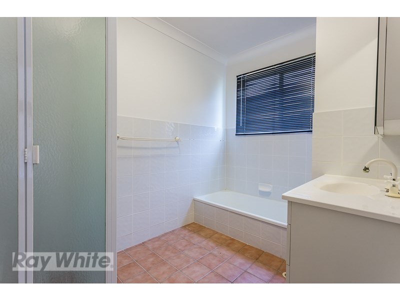 2/15 Weston Street, Coorparoo QLD 4151