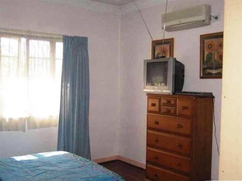 1 Blackwood Avenue, Cannon Hill QLD 4170