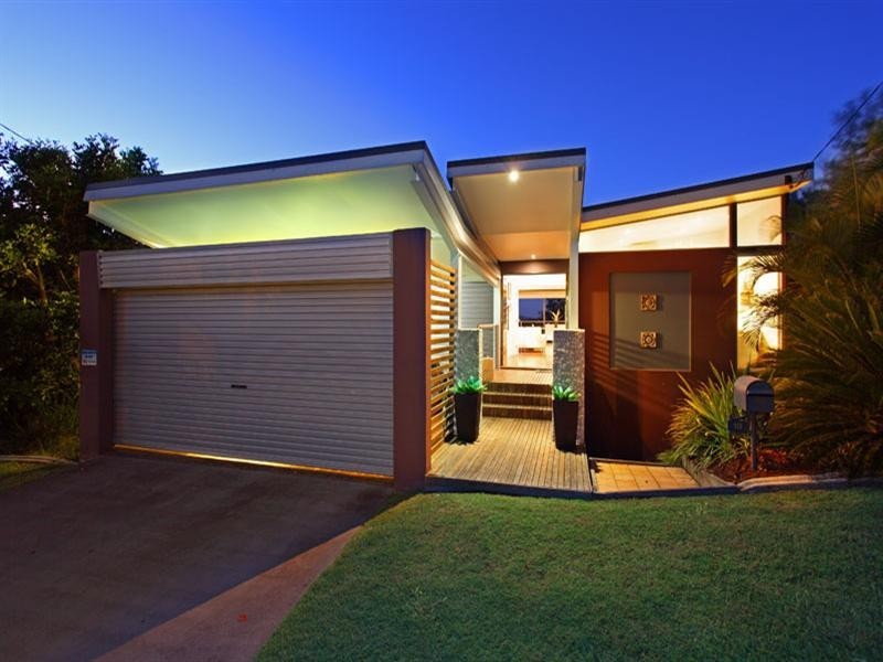 10 Dagmar Street, Holland Park West QLD 4121