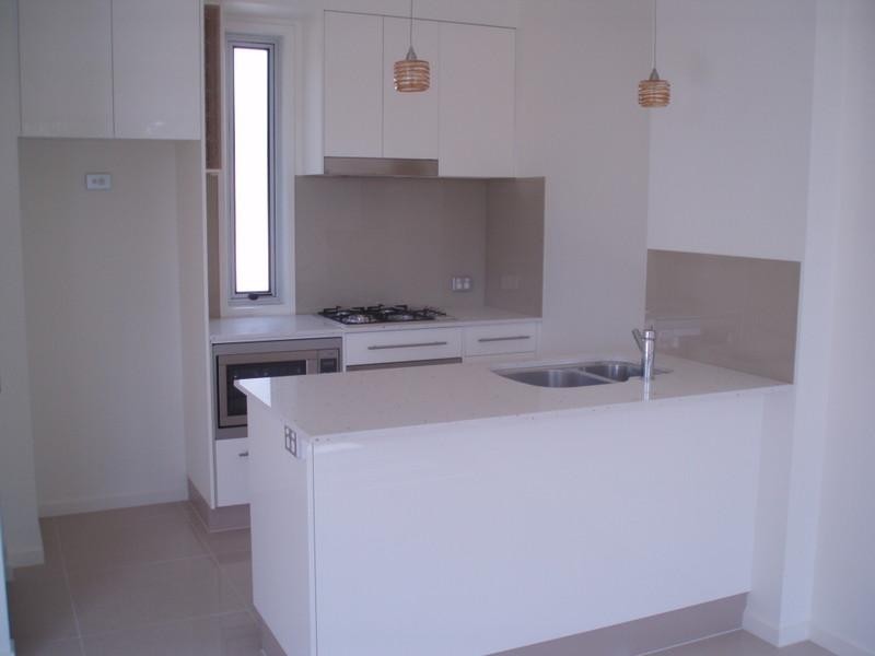 39 Barnes Avenue, Coorparoo QLD 4151