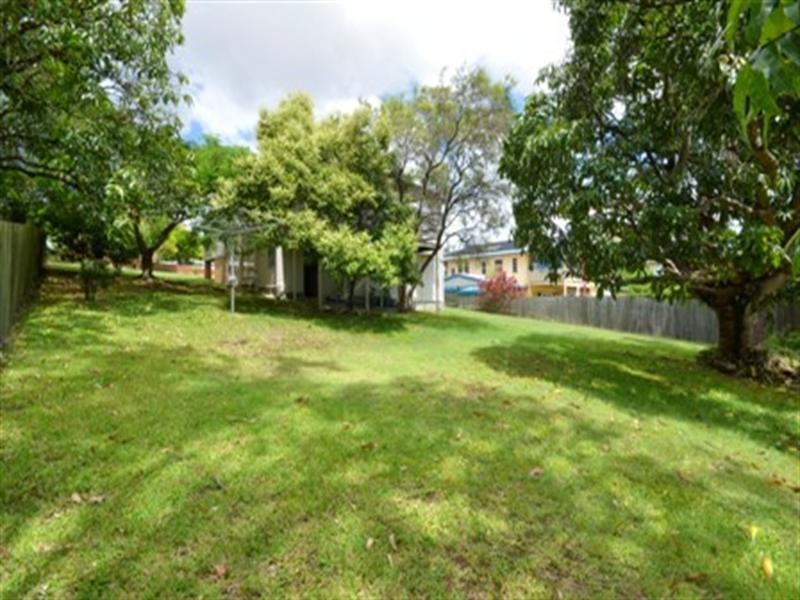 49 Bunya Street, Greenslopes QLD 4120