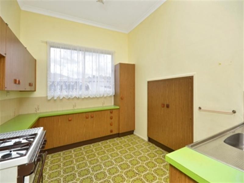 49 Bunya Street, Greenslopes QLD 4120