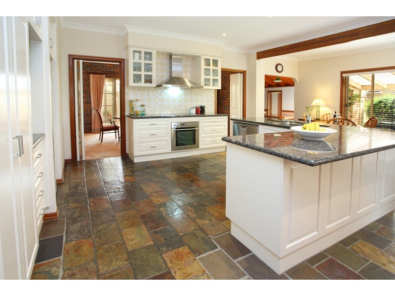 41 Bridgnorth Street, Carindale QLD 4152