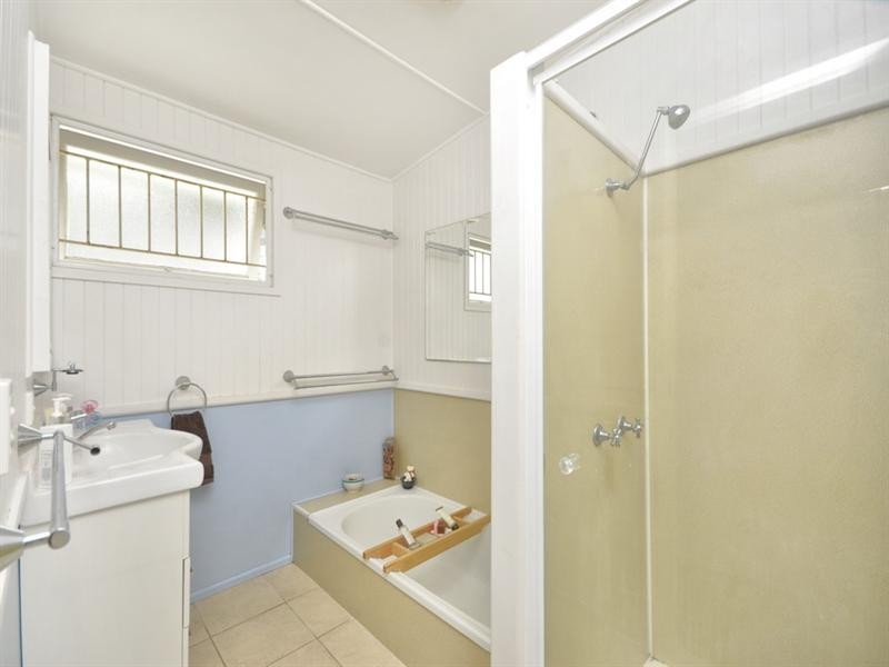 28 Banbury Street, Carina QLD 4152