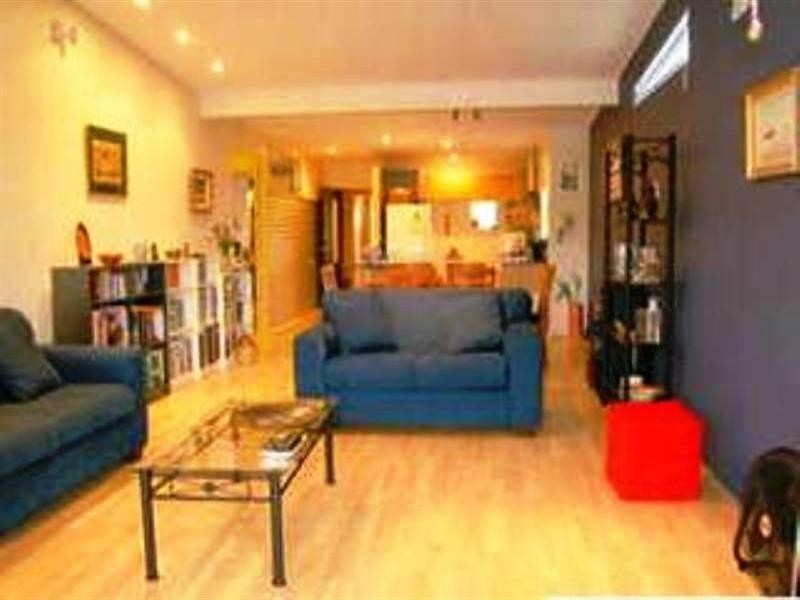 9 Torwood Street, Auchenflower QLD 4066