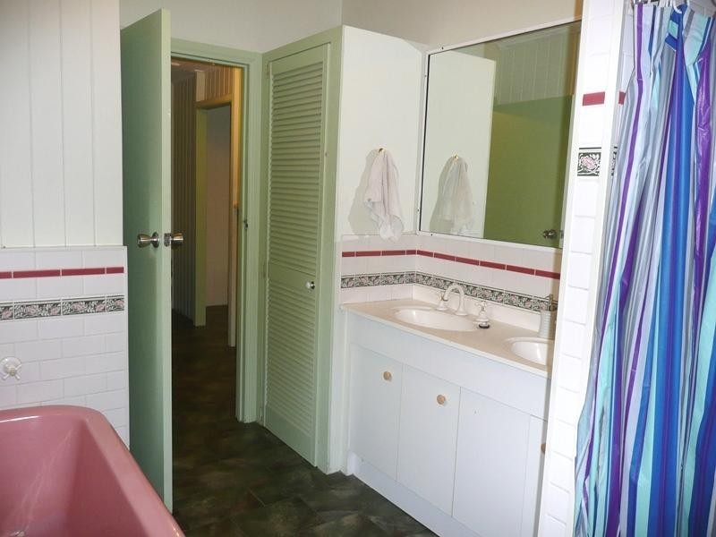 72 Plimsoll Street, Greenslopes QLD 4120