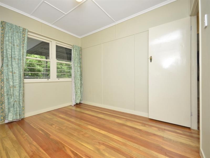 49 Amethyst Street, Holland Park QLD 4121