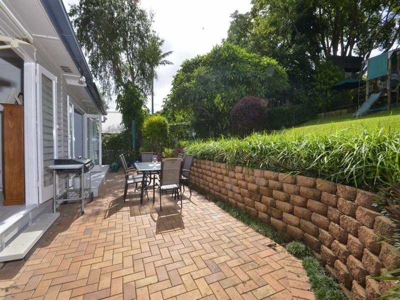 52 Coonara Street, Holland Park QLD 4121