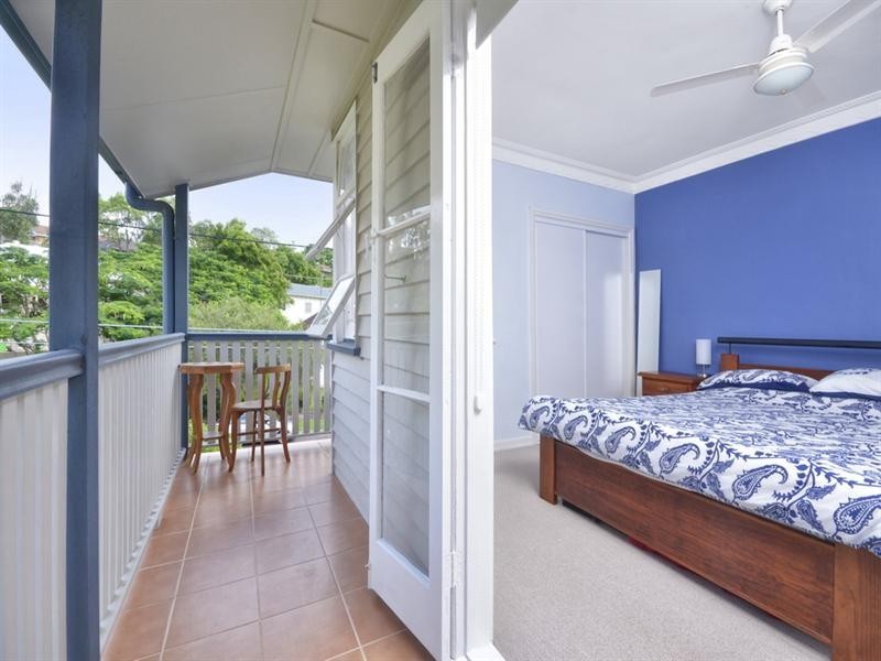 52 Coonara Street, Holland Park QLD 4121