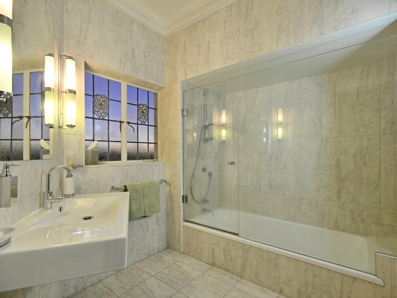 357 Cavendish Road, Coorparoo QLD 4151