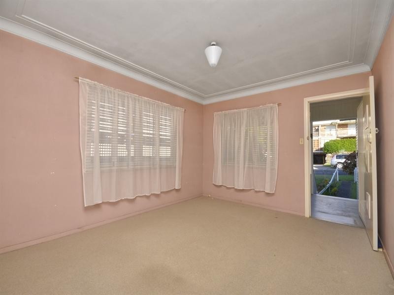 34 Dickens Street, Norman Park QLD 4170