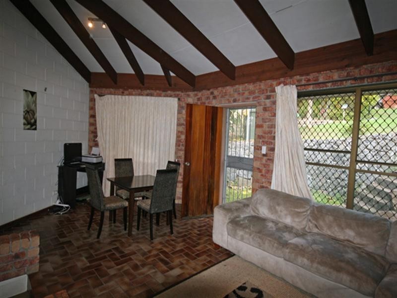 43 Burchell Street, Carina QLD 4152