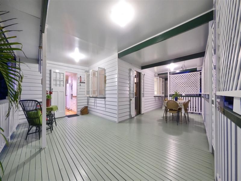 22 Lade Street, Coorparoo QLD 4151