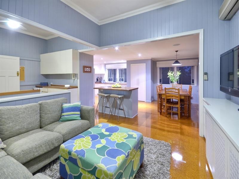 22 Lade Street, Coorparoo QLD 4151
